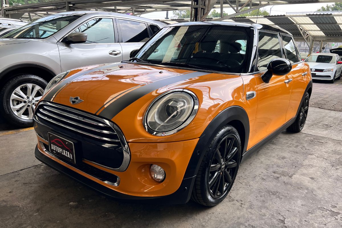 Mini Cooper Pepper 5 Puertas At 2017
